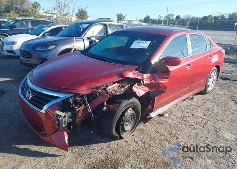 2015 Nissan Altima 2.5 S z USA, uszkodzony, nr VIN 1N4AL3AP3FC444169